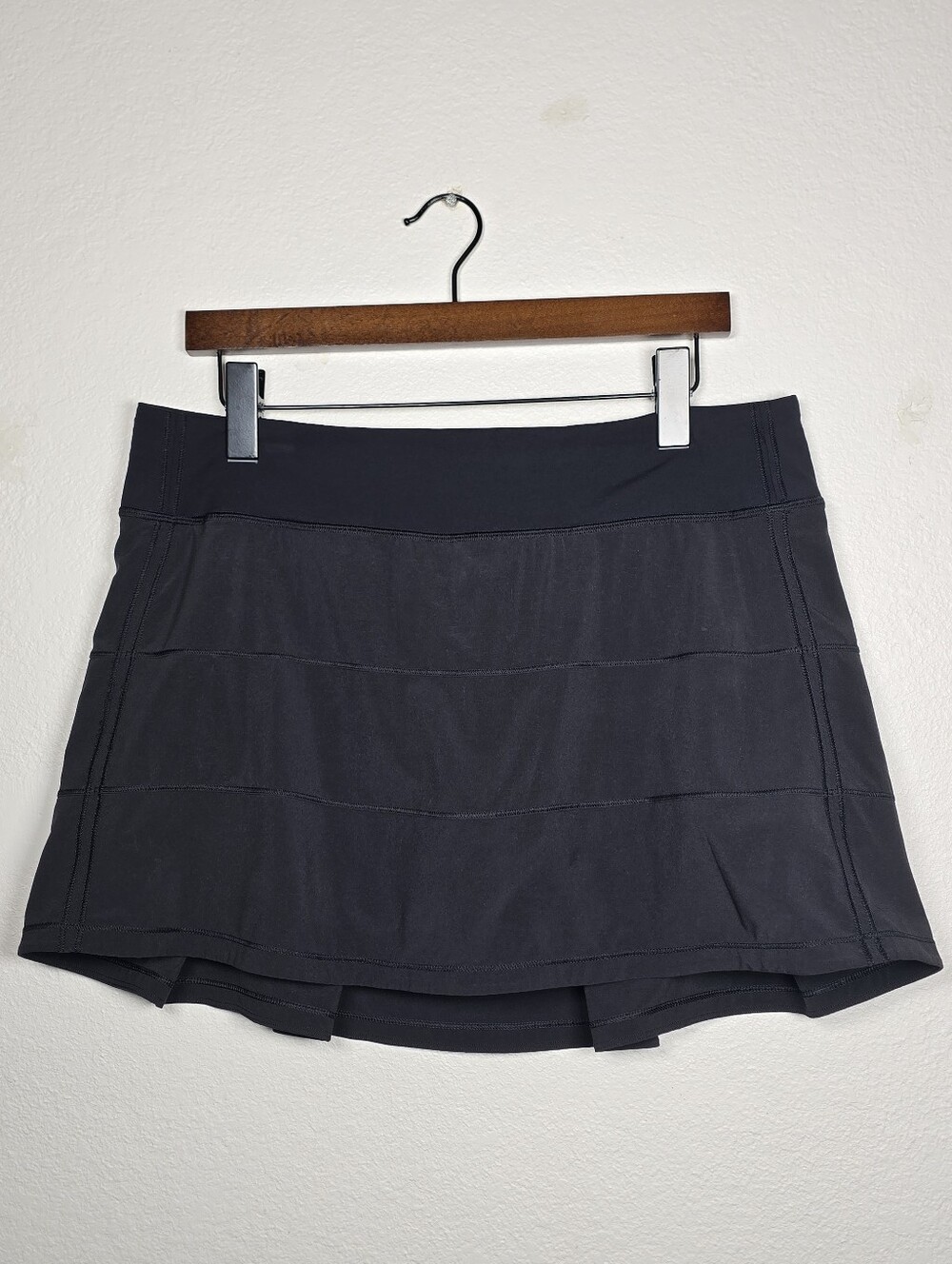 Lululemon Black Pace Rival Skirt Skort Size 12